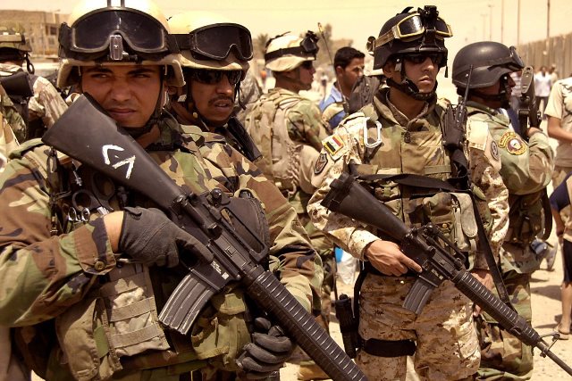 Иракские военные отразили контратаку смертников ИГ